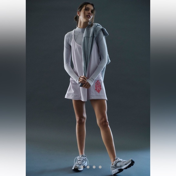 Free People Movement Hot Shot LOGO Mini Dress in Rose Quartz Pink Size SM NWOT - Picture 4 of 10